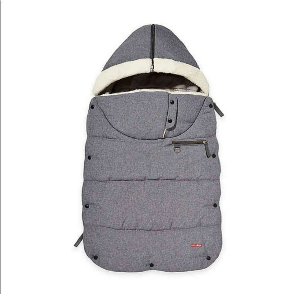 Gently used Skip Hop Toddler Bunting OS, grey with white sherpa